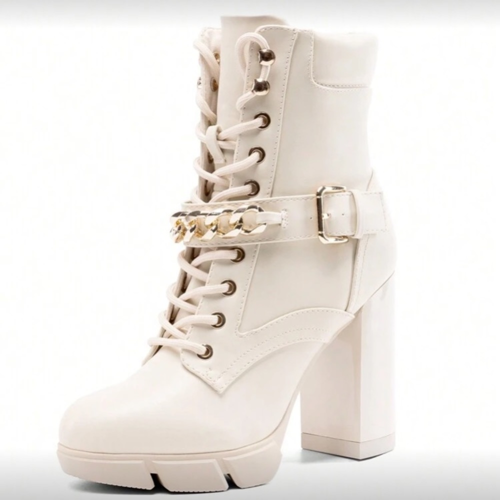 Elegant Black Lace-Up Boots with Chain Accent - Picture 8 of 11